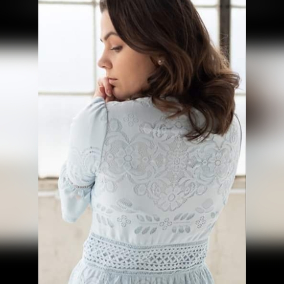 Belle Terre Ave Aly lace dress blue NWT - Picture 4 of 4